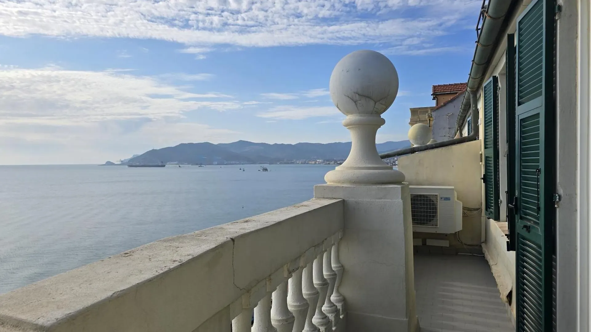 Marina Apartment Savona Italy